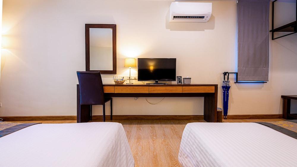 Baan Klang Aow Beach Resort Ban Krut  Exterior foto